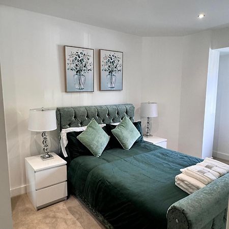 Stylish Luxury Solihull Flat Exterior photo